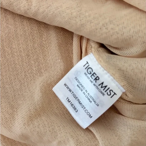 Tiger Mist Top Sweater Connell Top Gold size Small - Picture 14 of 16